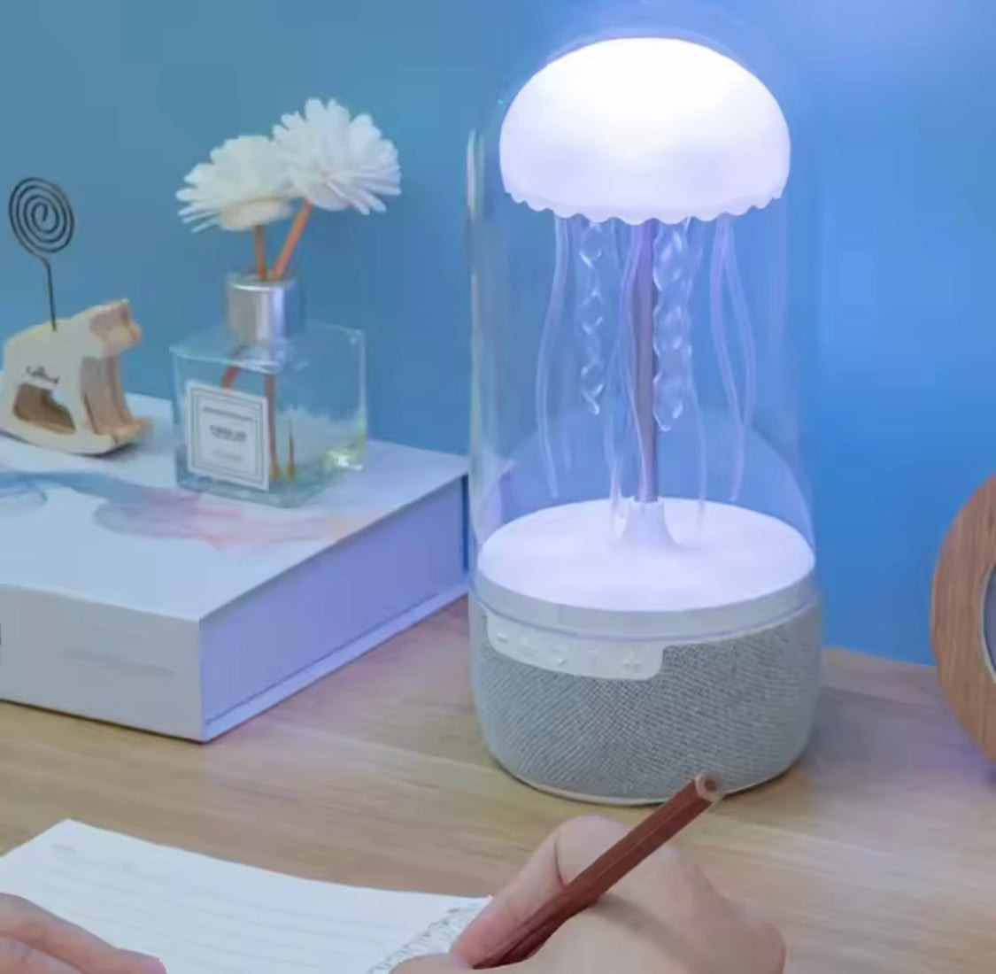 Jellyfish Atmosphere Lamp Speaker – RGB LED Mood Light for Bedroom & Desk
